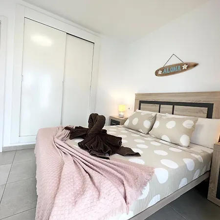 Banana Colada Con Piscina, Doble Terraza, Cocina Completa Y Wifi * Corralejo