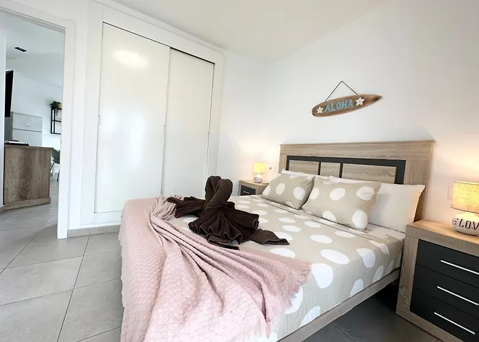 Banana Colada Con Piscina, Doble Terraza, Cocina Completa Y Wifi * Corralejo